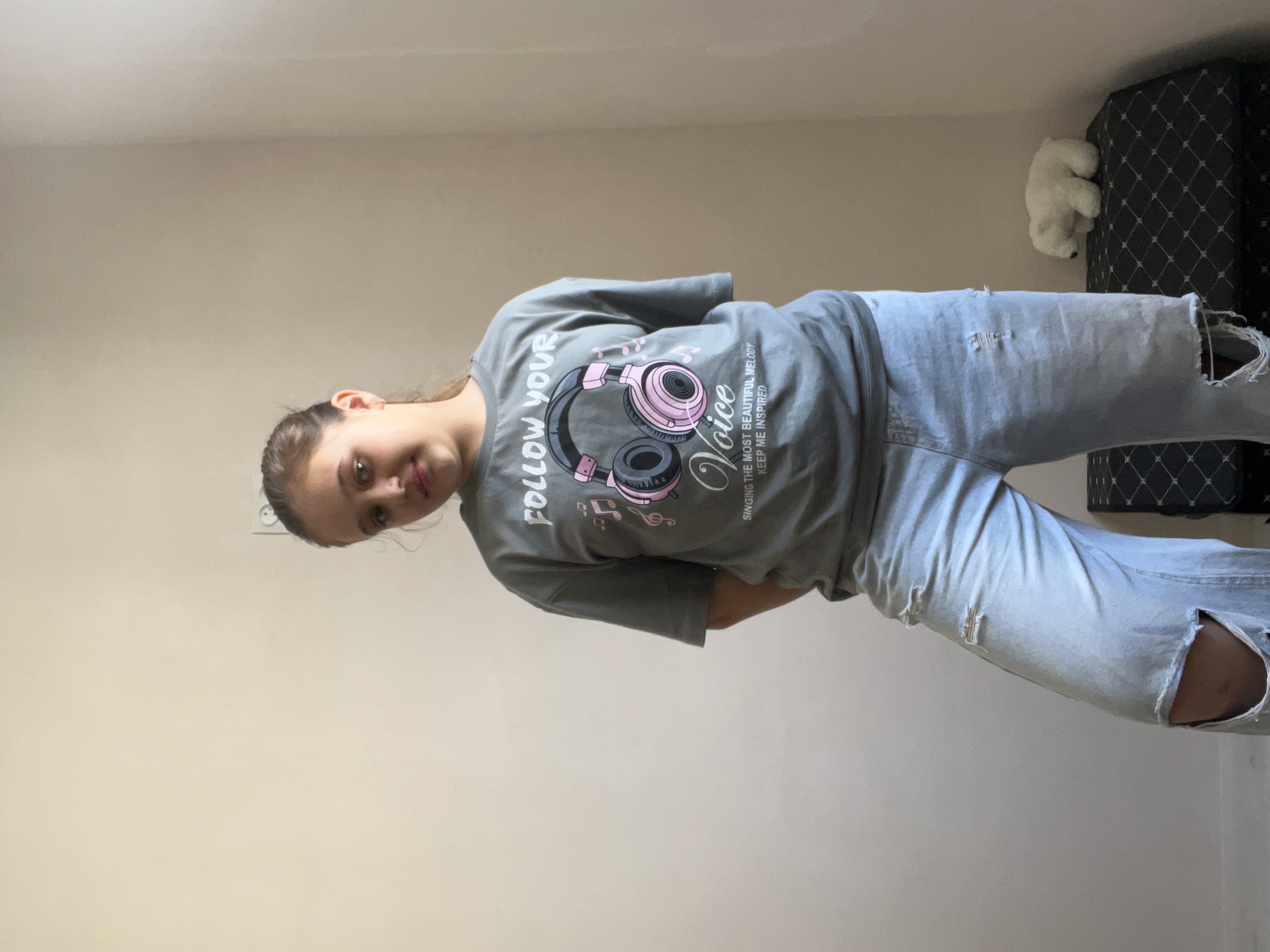 FOLLOW YOUR VOICE SINGING THE MOST BEAUTIFUL MELODY KEEP ME INSPIRED