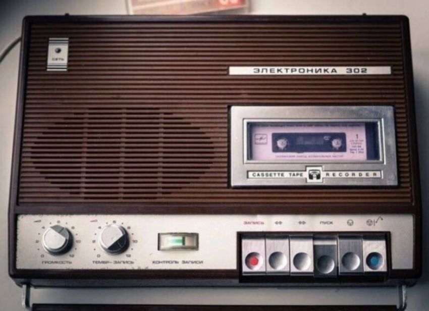 СЕТЬ ЭЛЕКТРОНИКА 302 CASSETTE TAPE RECORDER ГРОМКОСТЬ ТЕМБР - ЗАПИСЬ КОНТРОЛЬ ЗАПИСИ ЗАПИСЬ ПУСК