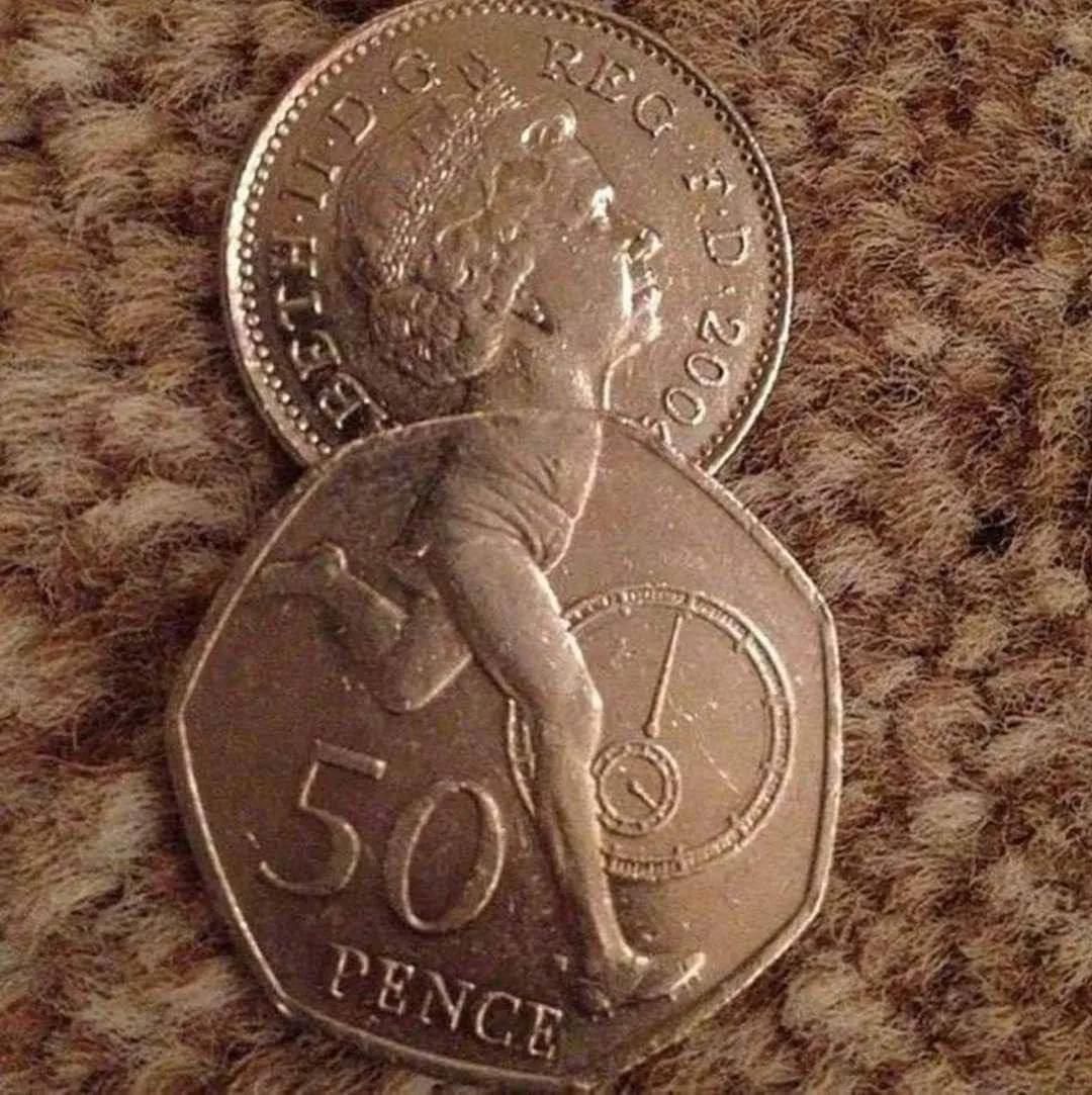 ELIZABETH II D G REG FD 2004 50 PENCE