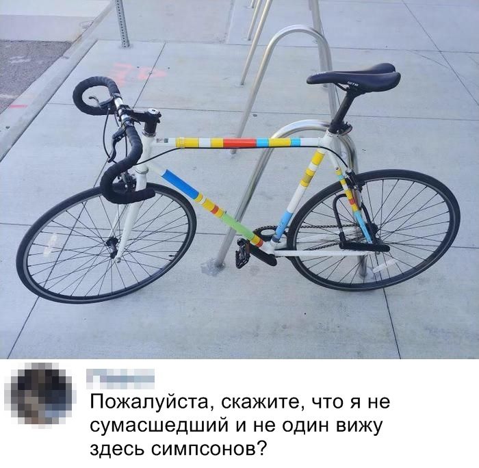 Пожалуйста скажите что я не сумасшедший и не один вижу здесь симпсонов