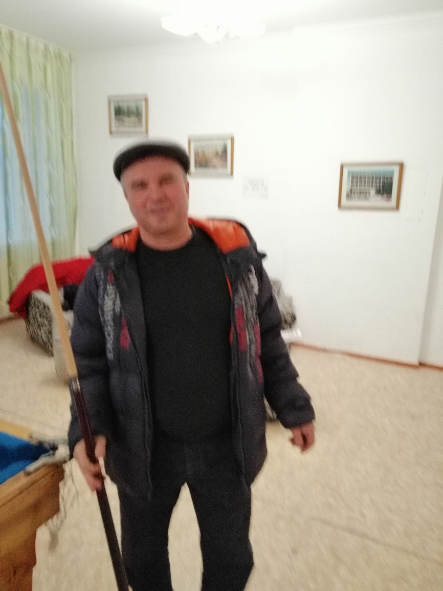 И