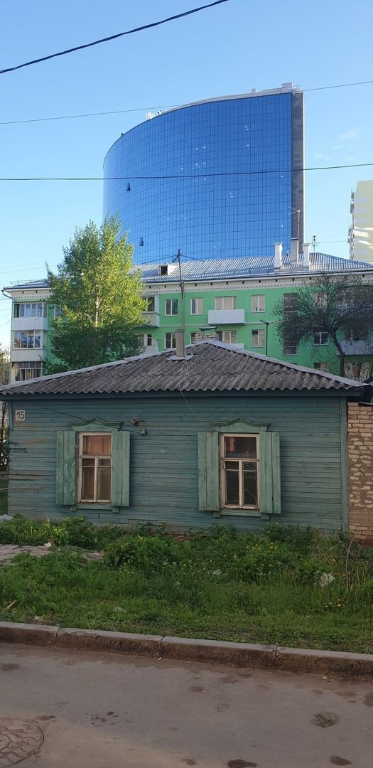 Й