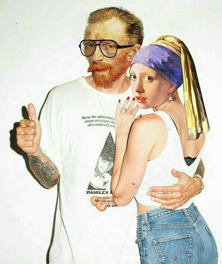 Распознанный текст на футболке частично неразборчив: 'Being the adventures whose principles ultra violent' (часть слов не читается).