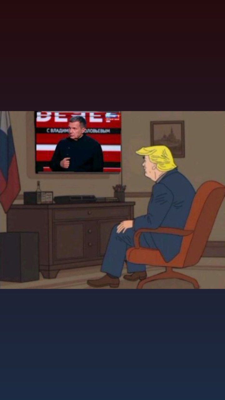 Карикатура: мужчина в кресле смотрит телевизор с политическим кадром, сцена в домашнем офисе