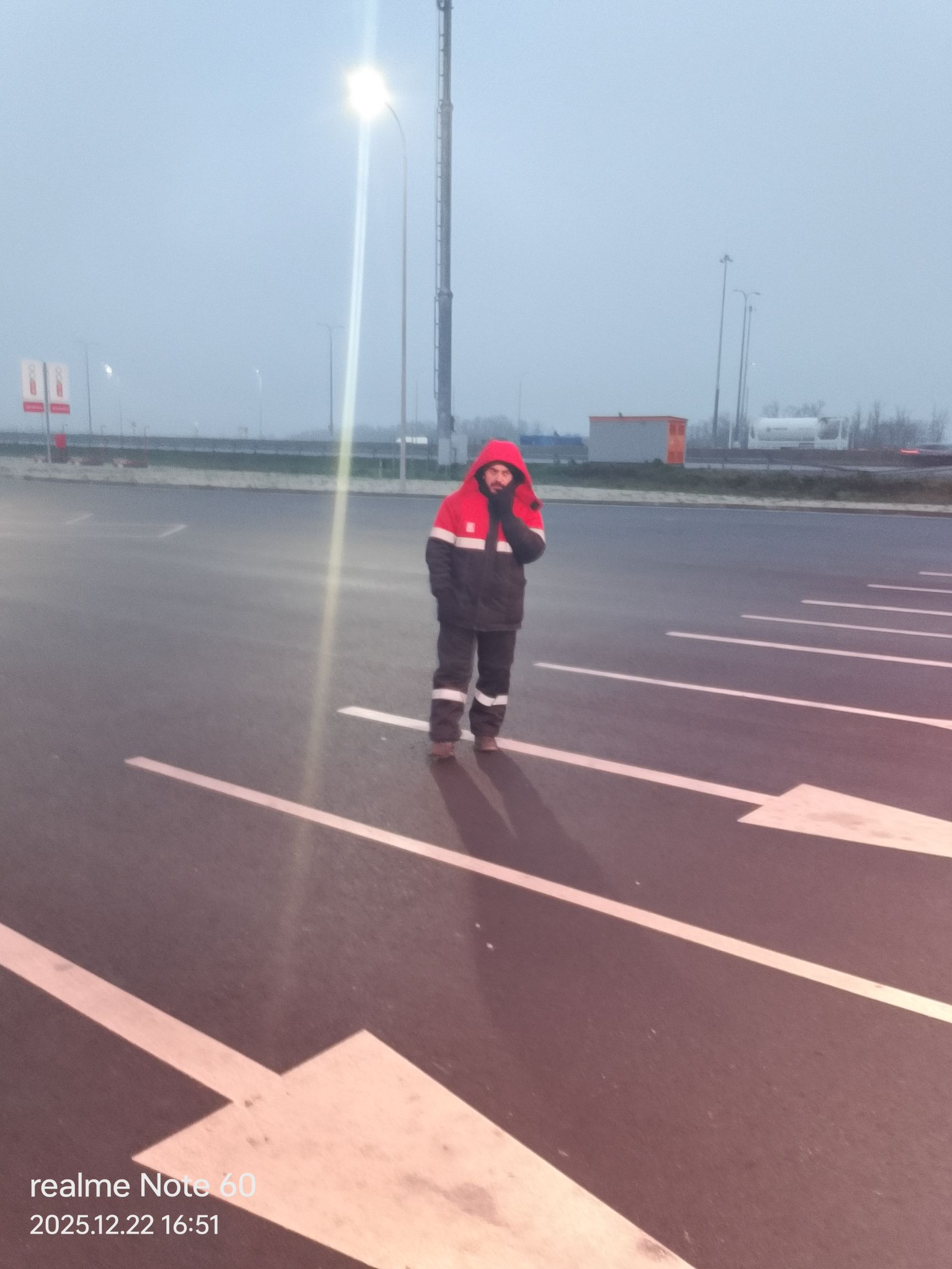 realme Note 60 2025.12.22 16:51