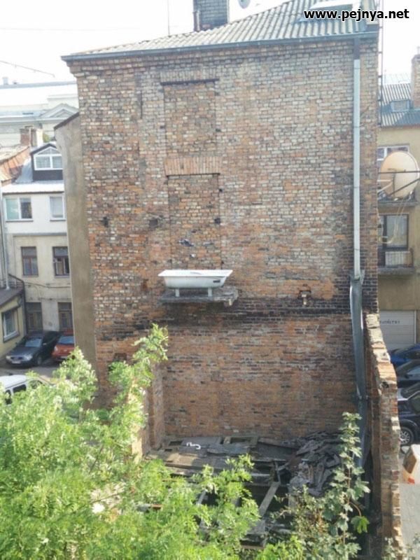 ш