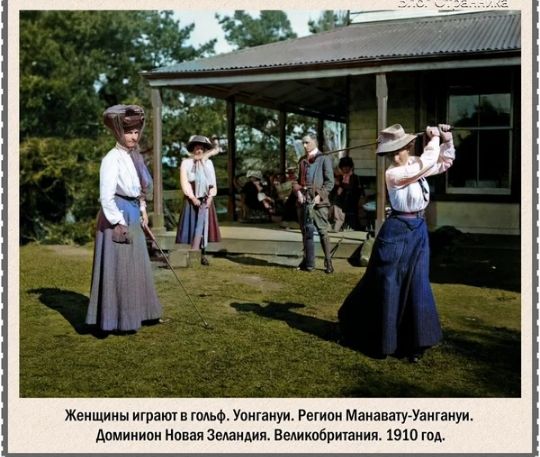 Женщины играют в гольф. Уонгануи. Регион манаватууанганун. Доминион новая зеландия. Великобритания. 1910 год,